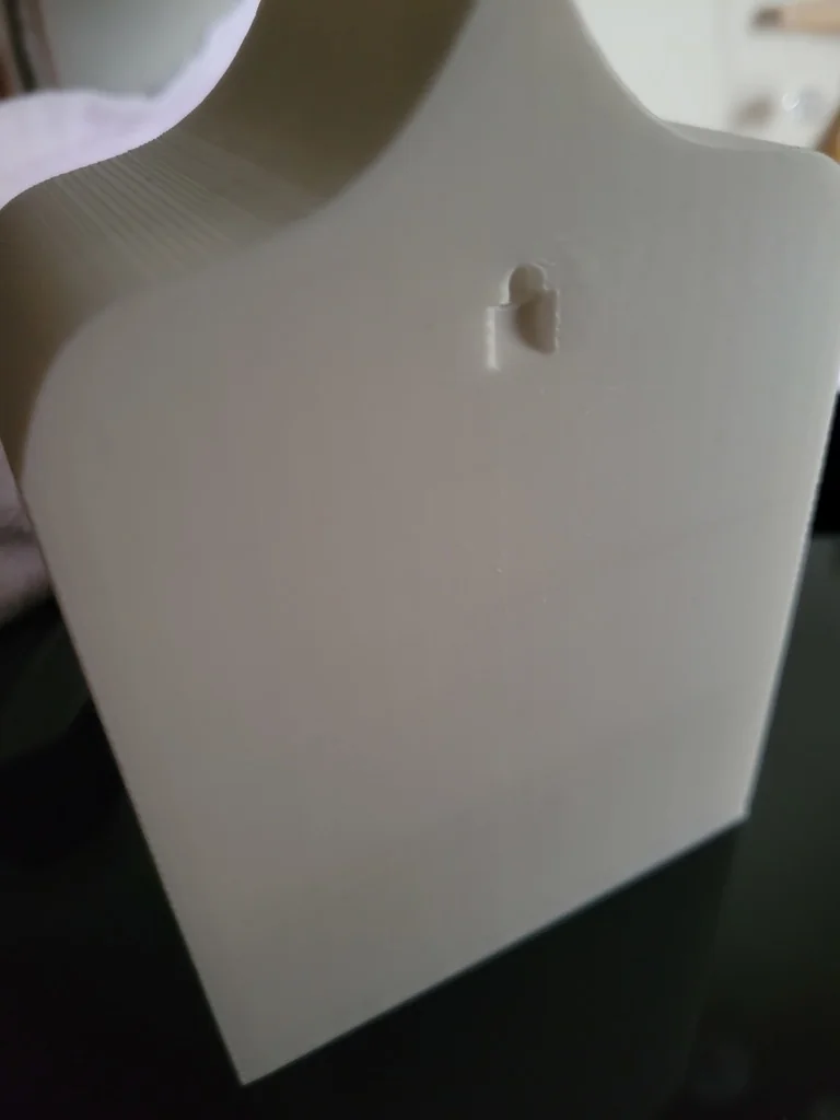 Стенной алтарь с полкой и ящиком