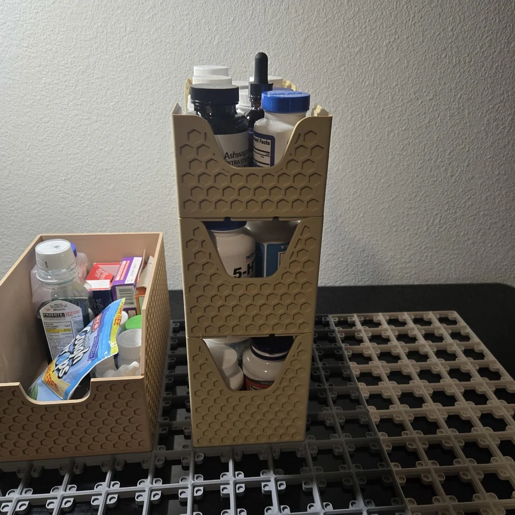 Коллекция мусорных контейнеров Gridfinity для ванных комнат