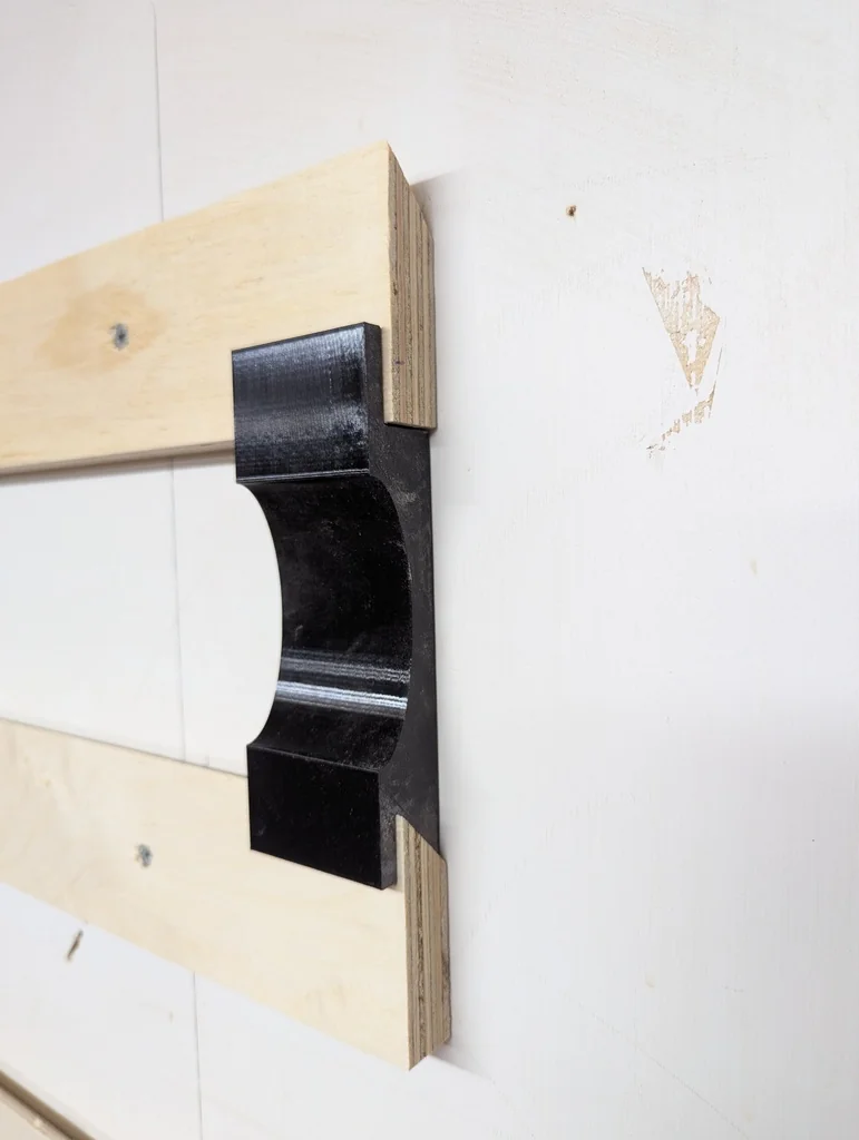 Пространитель для французского шипа