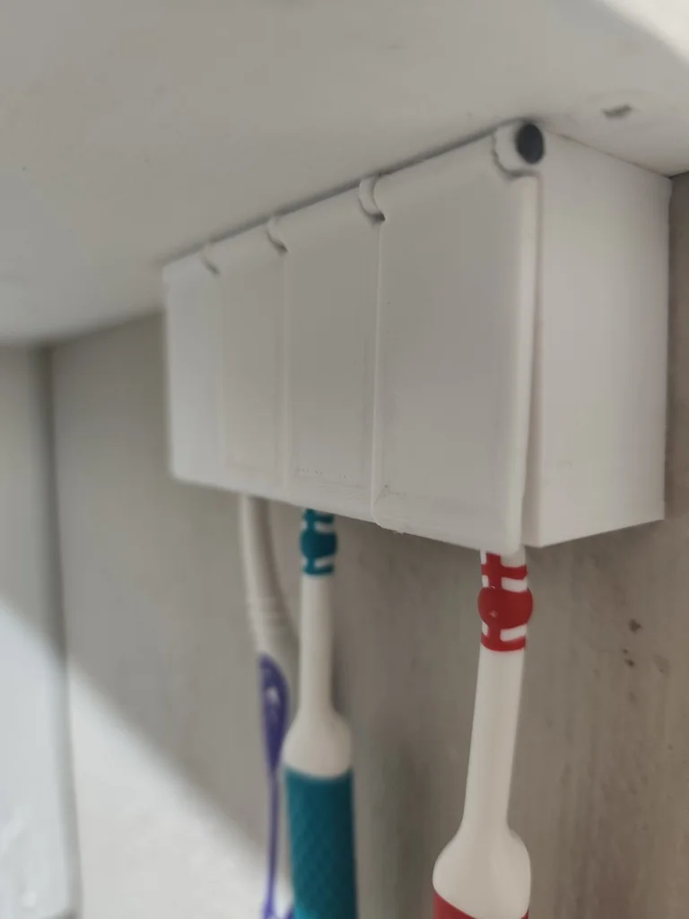 Держатель для зубных щеток на 4 шт.