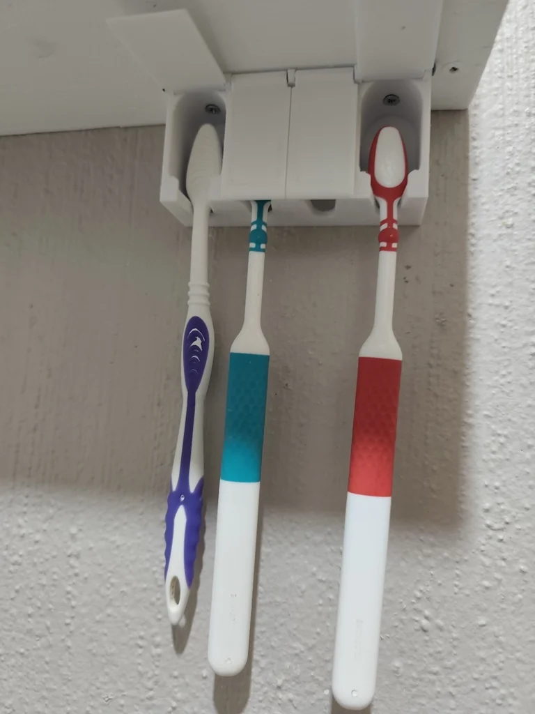 Держатель для зубных щеток на 4 шт.