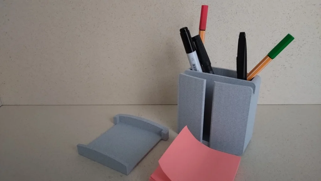 Подставка для ручек в стиле бетона