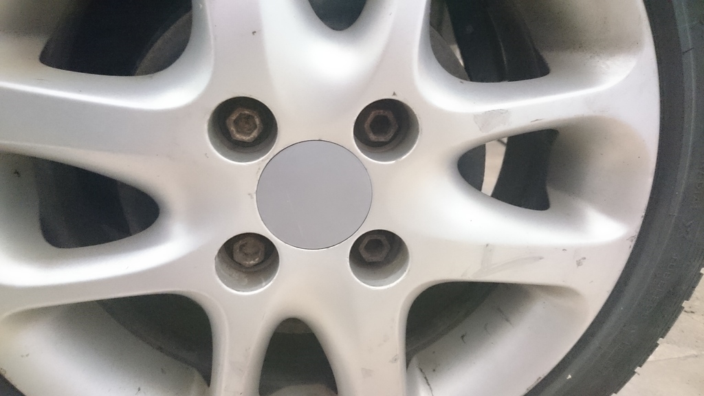 Центральная заглушка для легкосплавных дисков