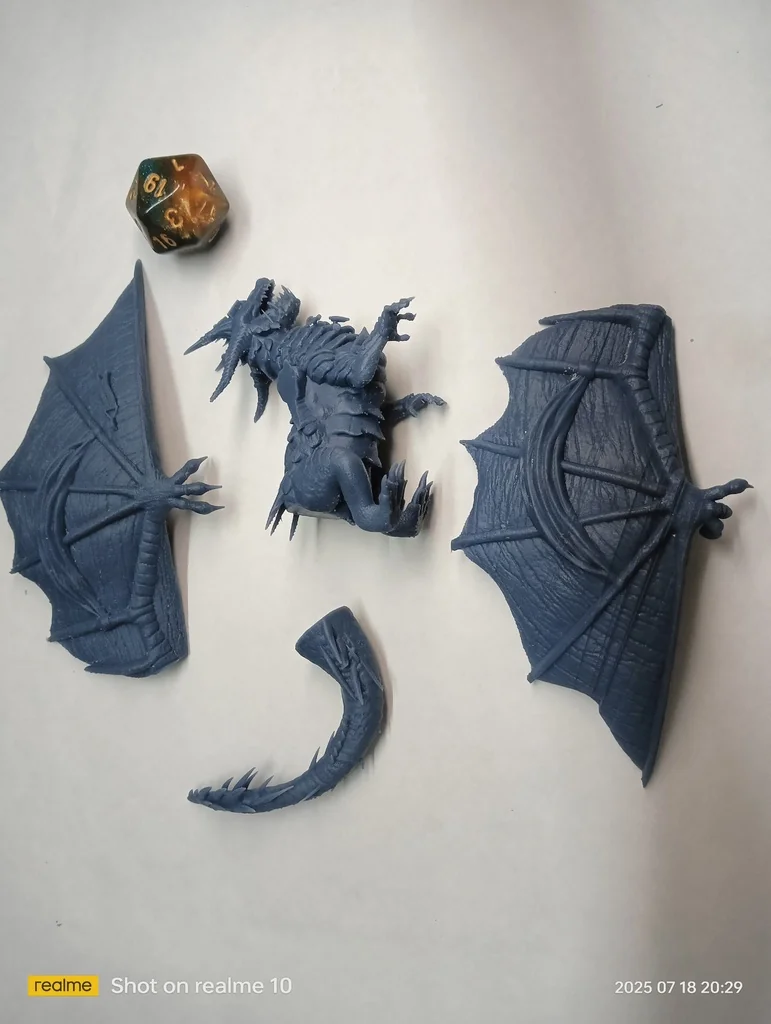 Миниатюра Взрослого Дракона Удачи