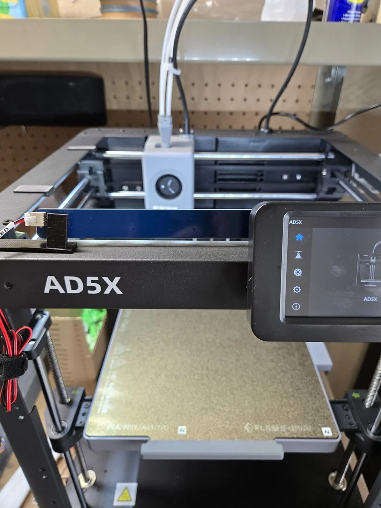 Крепления для светильника Flashforge AD5X