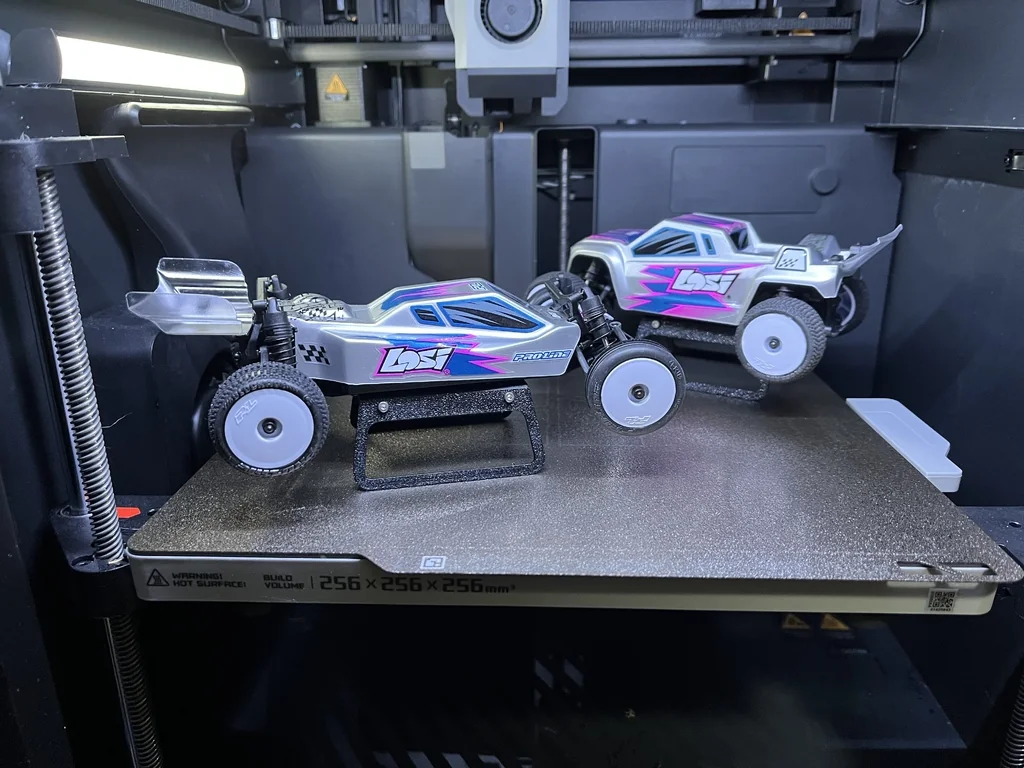 Подставка для моделей RC автомобилей 1/24-1/28