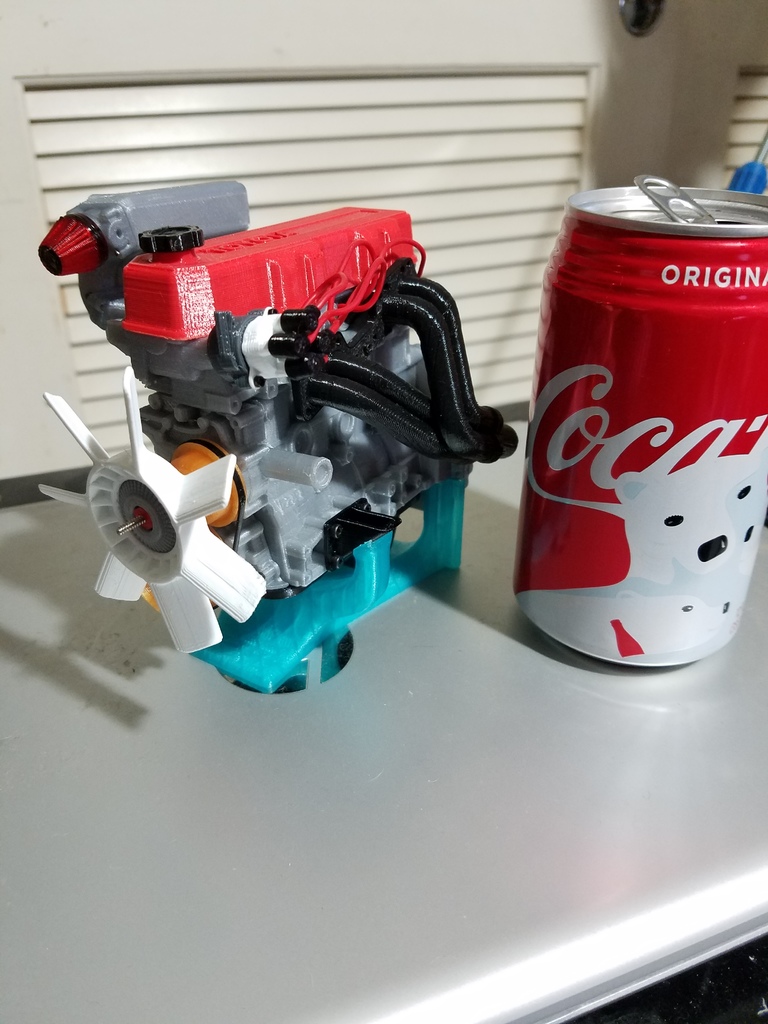 3D-модель Toyota 22RE двигателя (1/10 масштаб)