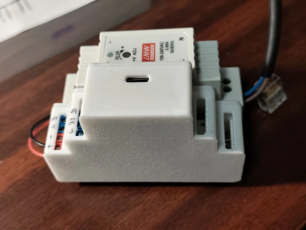 Модуль DIN для пользовательской электроники