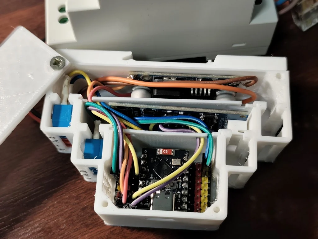 Модуль DIN для пользовательской электроники