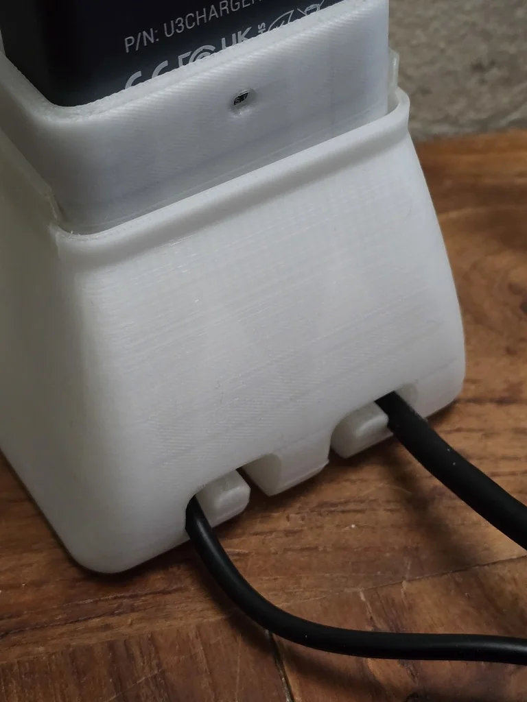 Универсальная подставка и крепление для USB-Хабов i-Tec