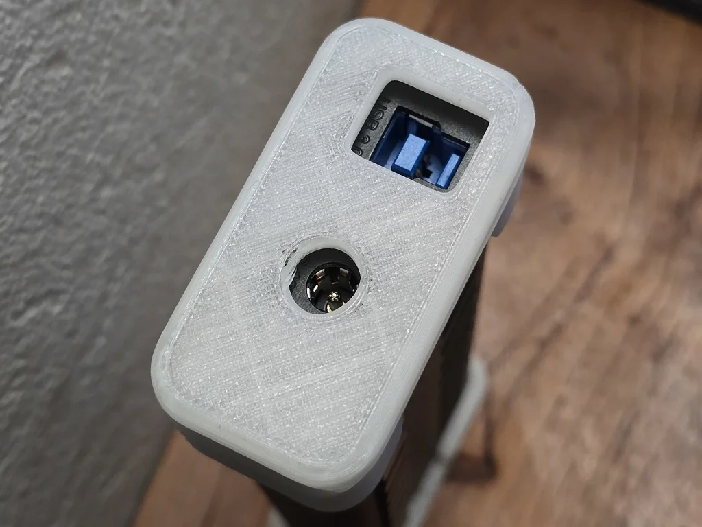 Универсальная подставка и крепление для USB-Хабов i-Tec