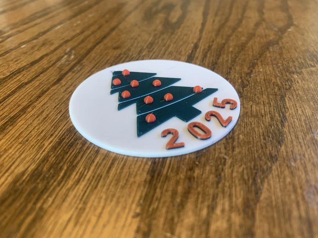 Простой рождественский Ornament 2025