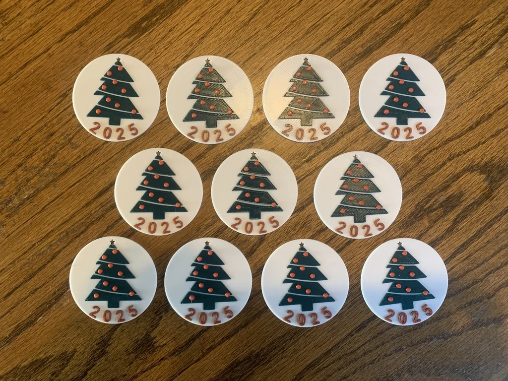 Простой рождественский Ornament 2025