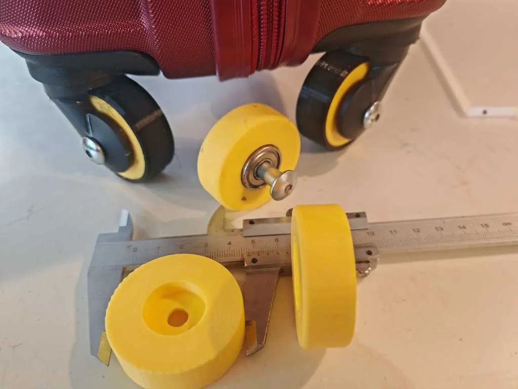 Колесо для чемодана с шиной и подшипником