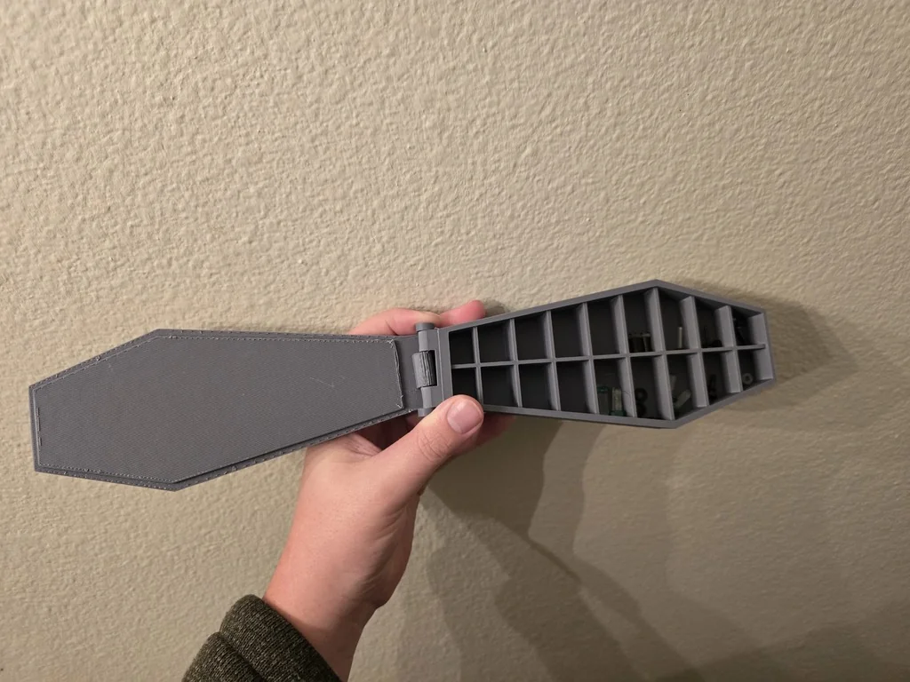 Готическая Подставка для Серег