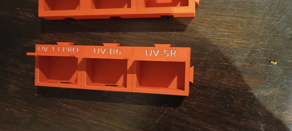 Док-станция Baofeng для радиостанций