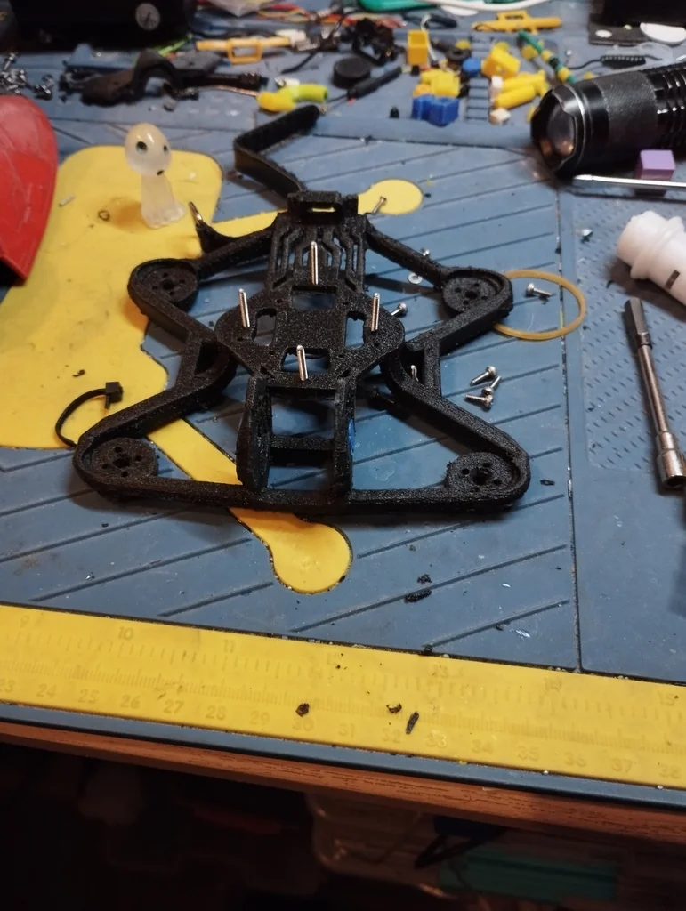 Модель дронa Firefly'25