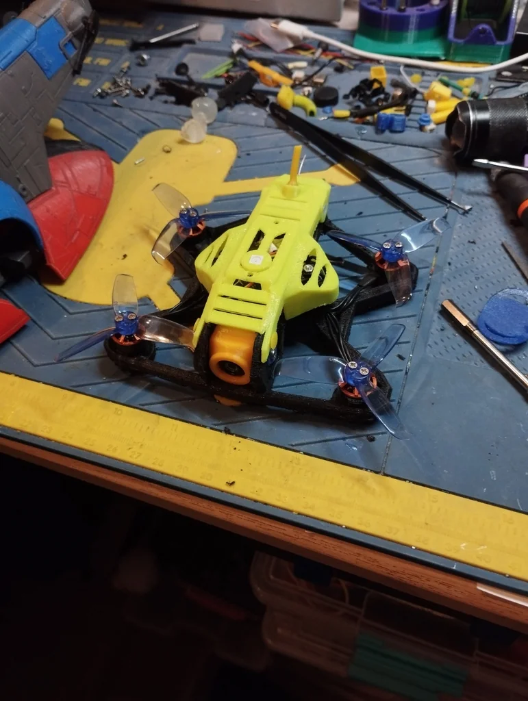 Модель дронa Firefly'25