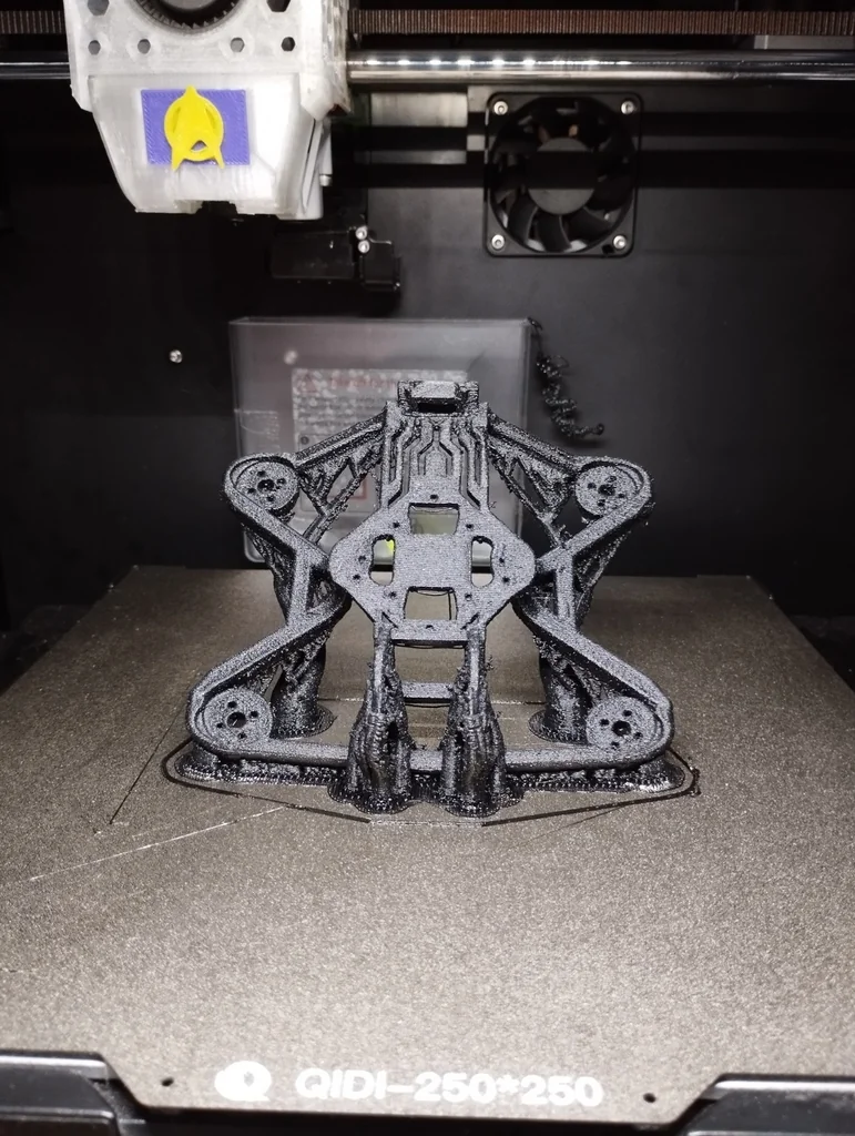 Модель дронa Firefly'25