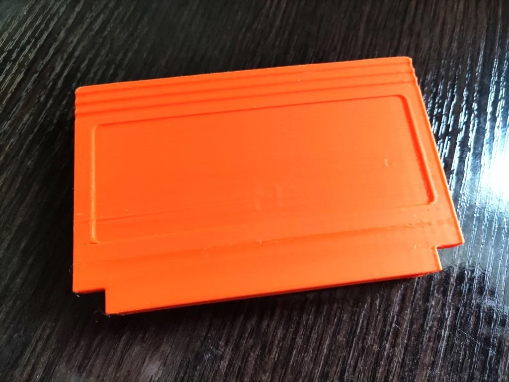 Универсальный картриджный кейс для Dendy/Famicom