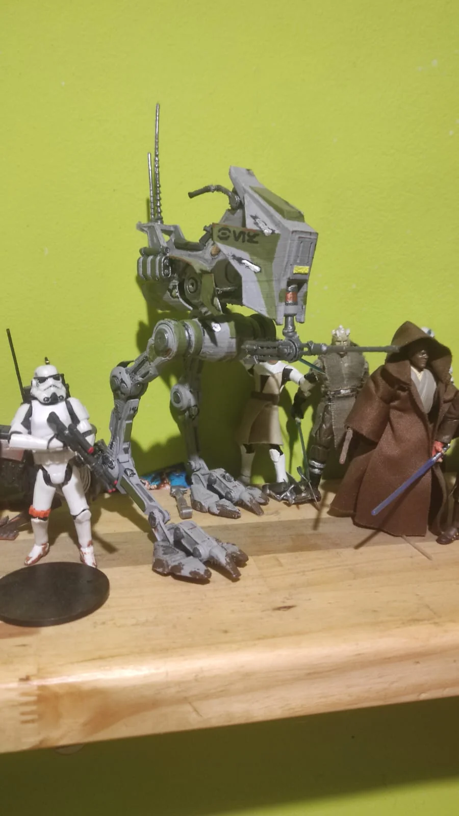 Фигурка AT-RT из Star Wars Battlefront 2