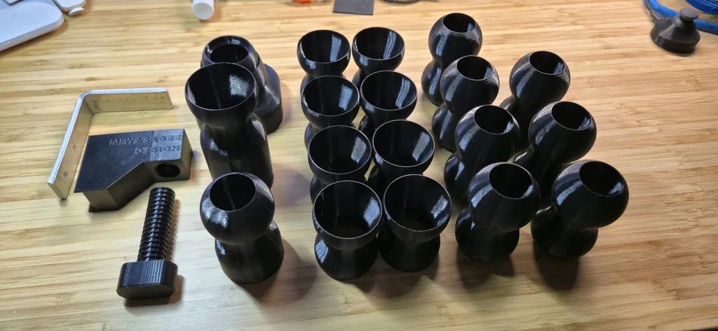 Настольная лампа OmniFlex – Регулируемая 3D модель