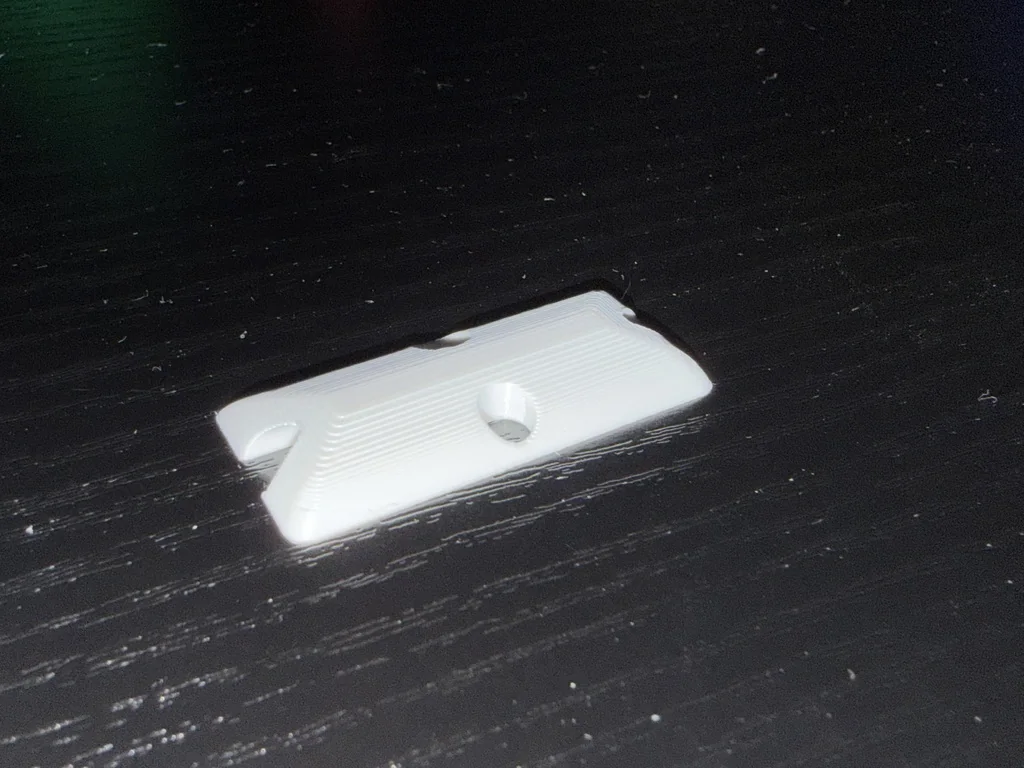 Держатель кабеля для потолка