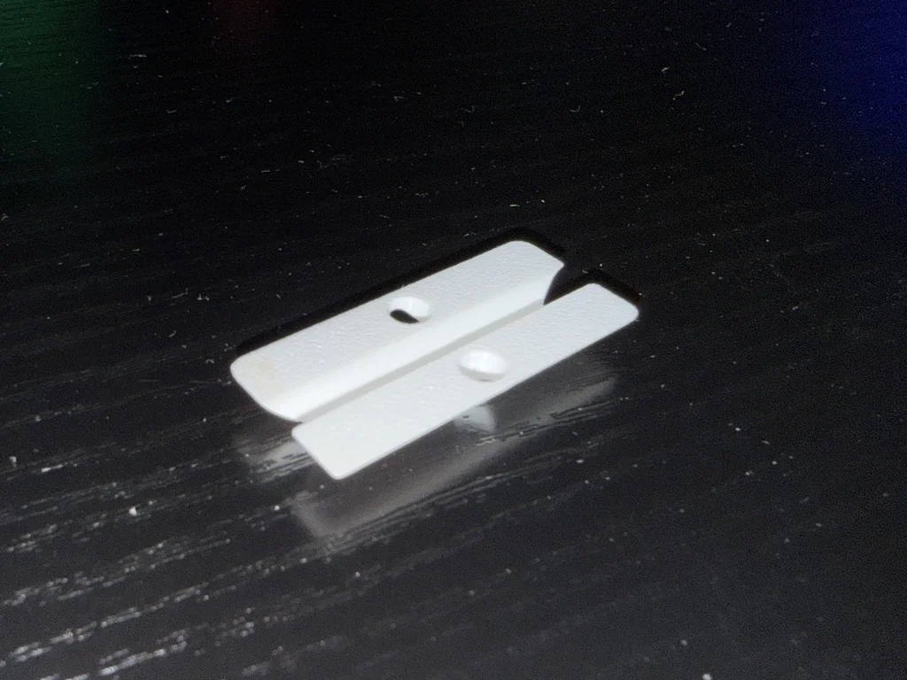 Держатель кабеля для потолка