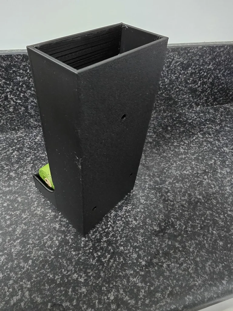 Держатель для мешков с собачьими экскрементами