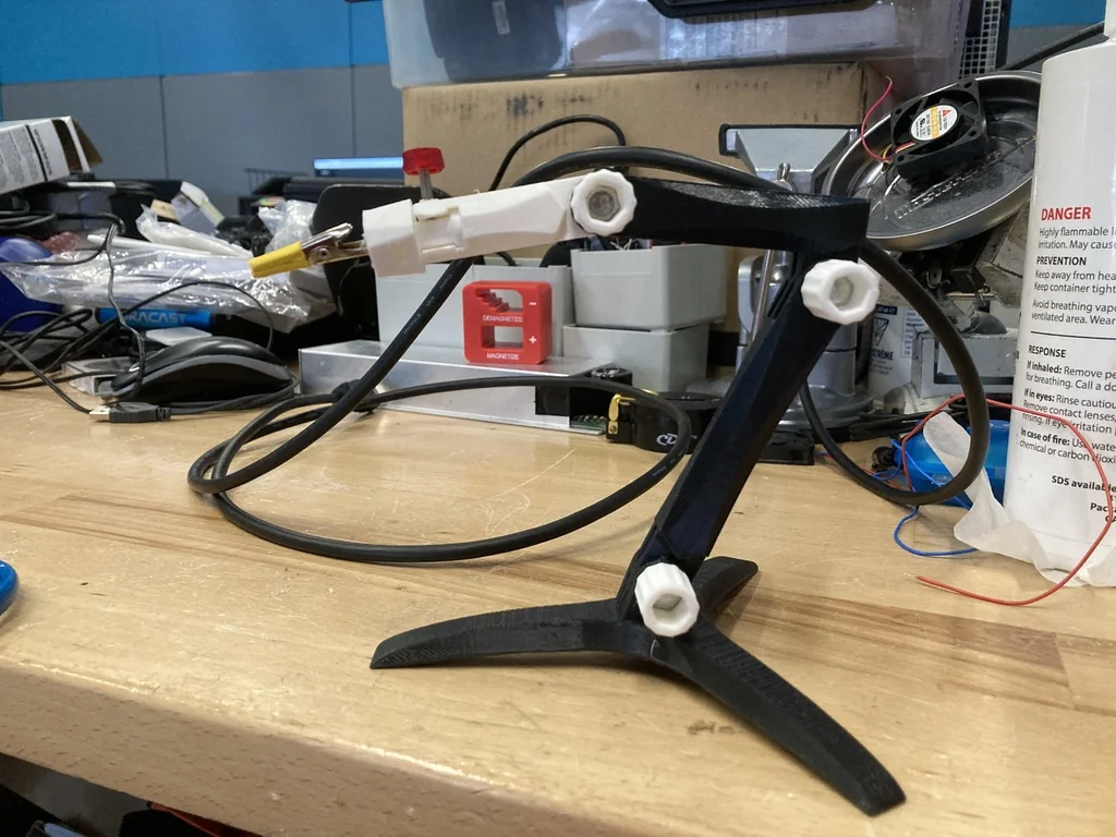 Помогающие руки - вращающаяся голова