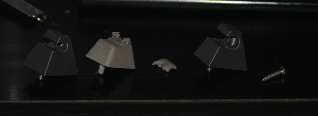 Замена крючка солнцезащитного козырька для Opel Corsa