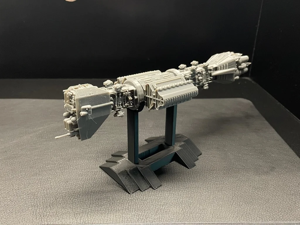 Модель разрушителя класса Омега Babylon 5