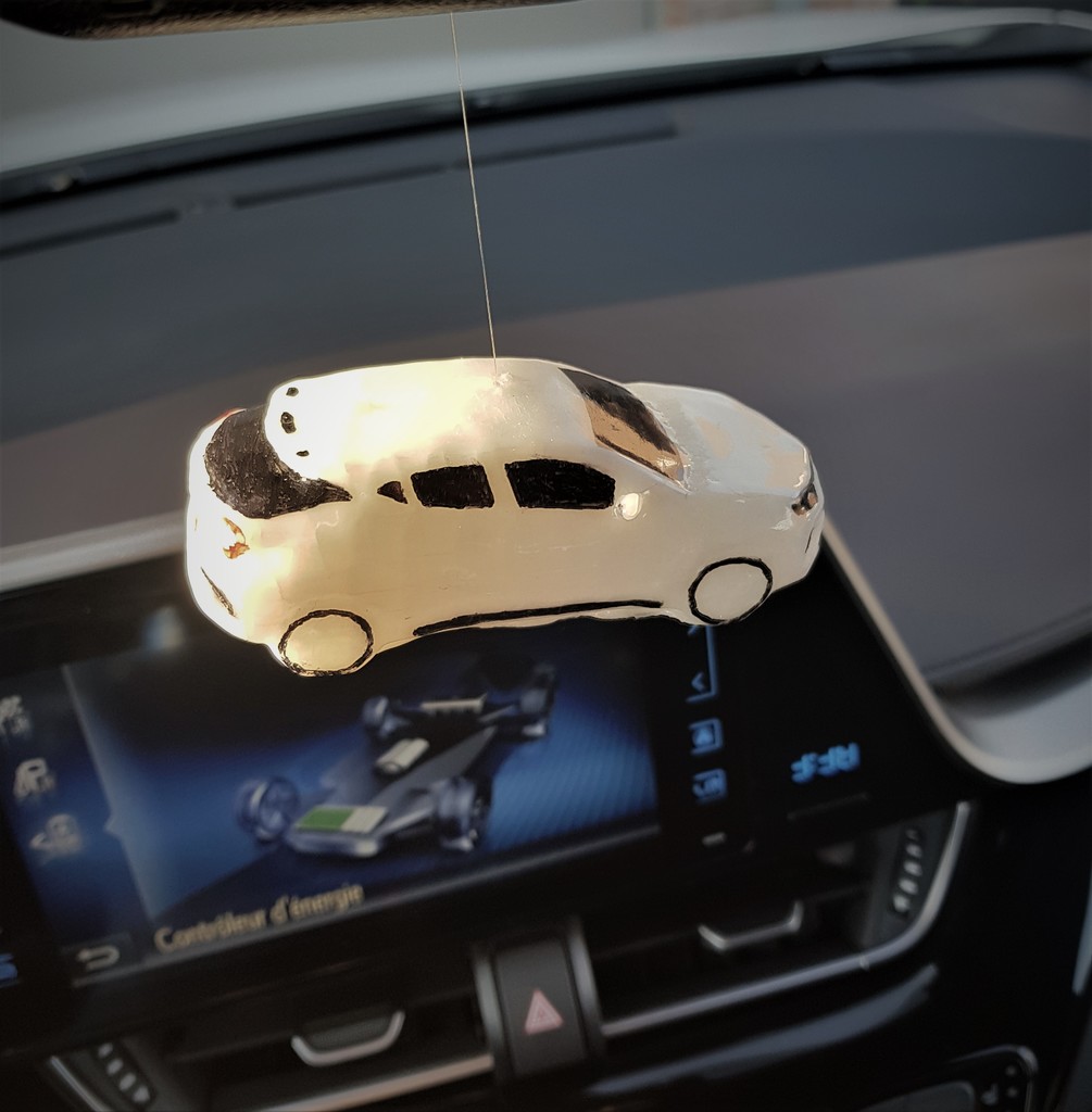 Миниатюра Toyota CHR