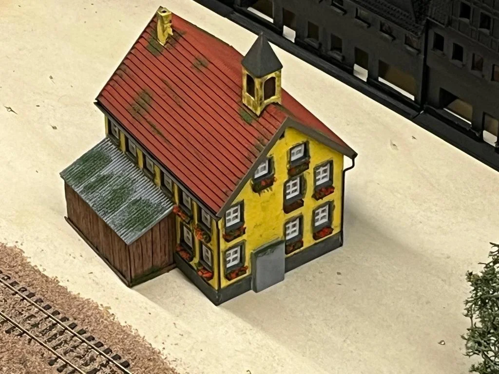 Старинная ратуша в масштабе 1:87