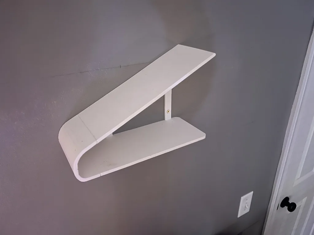 Настенный дисплей для обуви