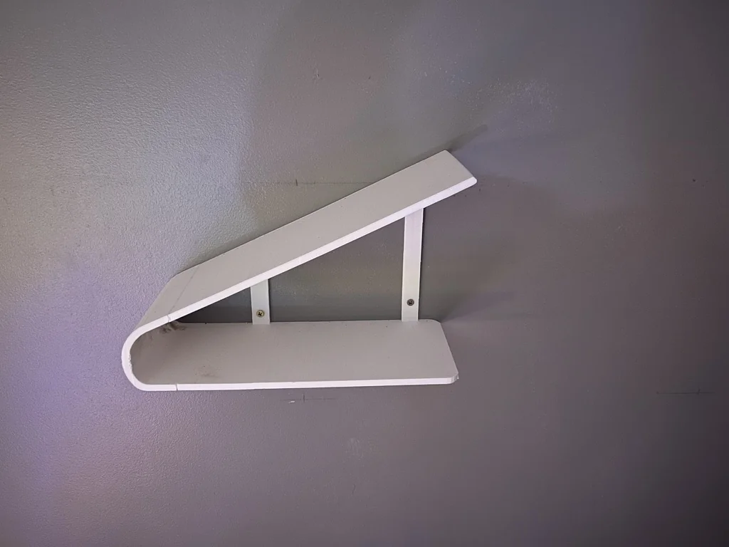 Настенный дисплей для обуви