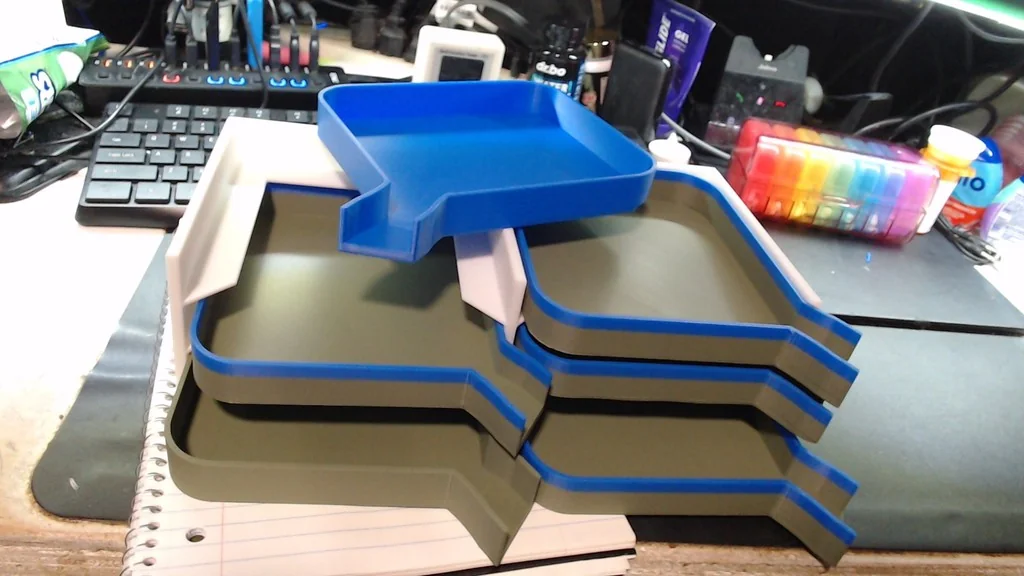 Ящики и держатели для винтов