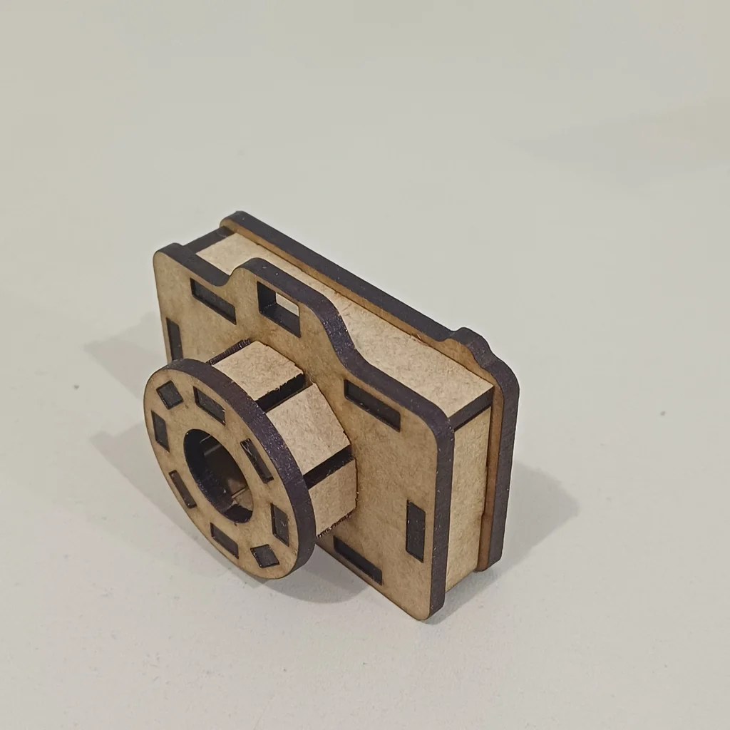 Лазерная модель камеры