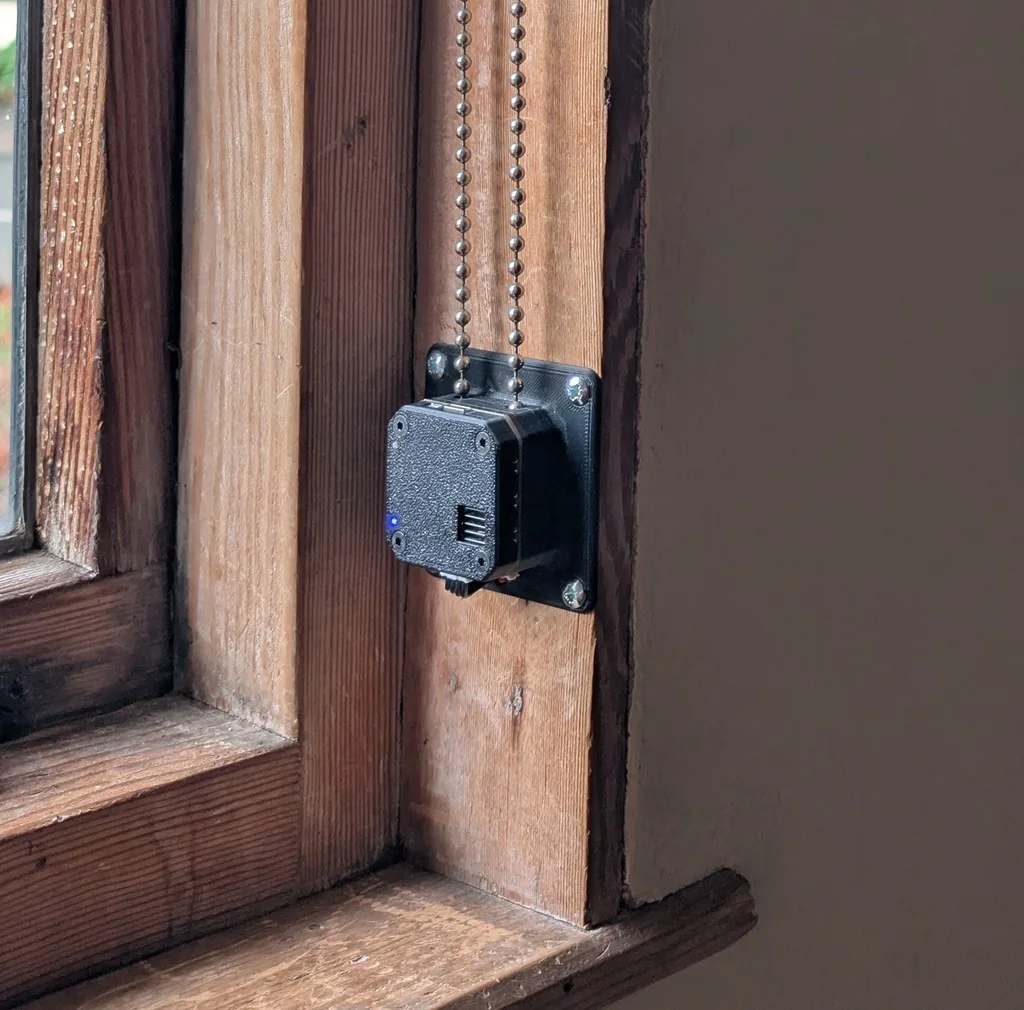 Автоматизированный контроллер для рулонных штор