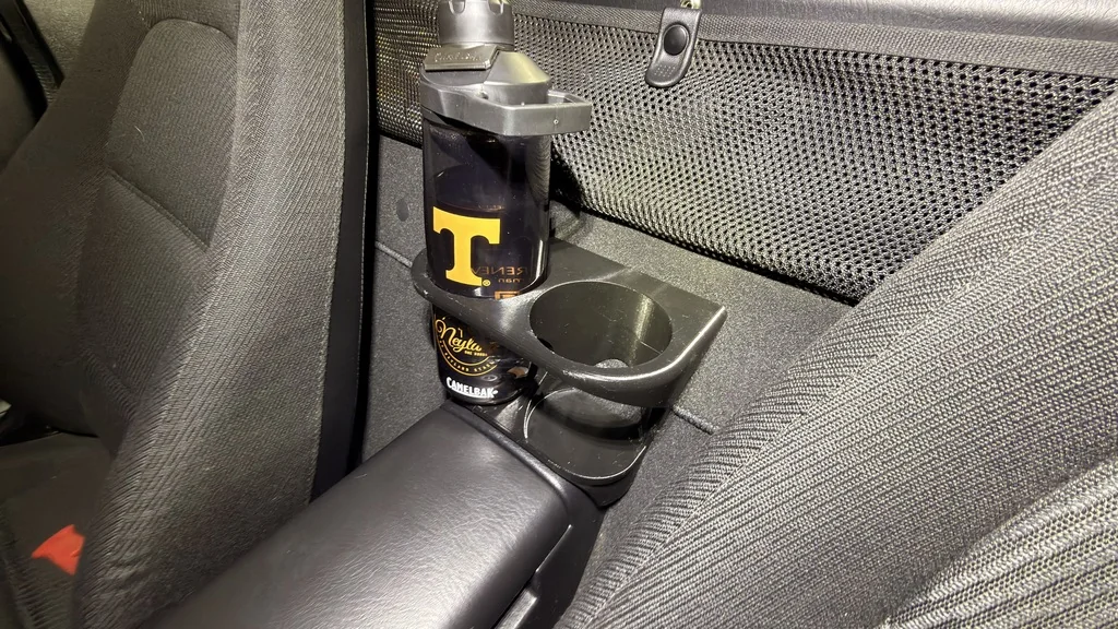 Подлокотник с подстаканником для Mazda MX5 NB