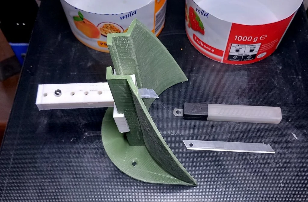 Резак для стаканов йогурта - параметрический