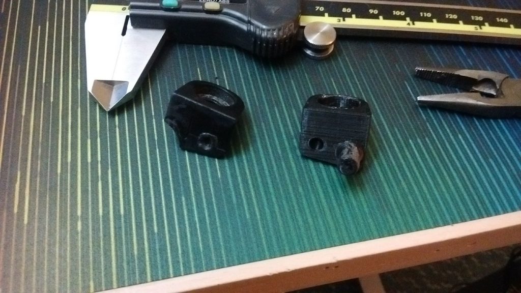 ЗАЖИМ ЦЕНТРАЛЬНОЙ КОНСОЛИ ДЛЯ TOYOTA 2003-2008