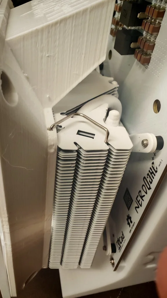 Переходник для вентилятора NerdQaxe++