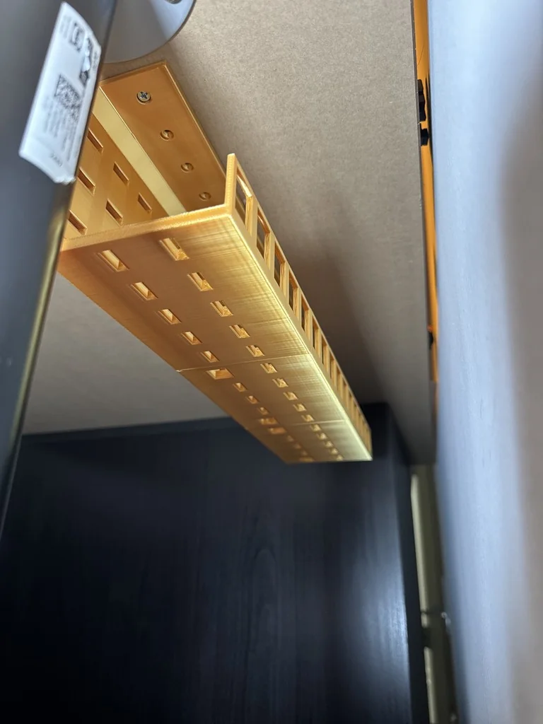 Усовершенствованный лоток для кабелей