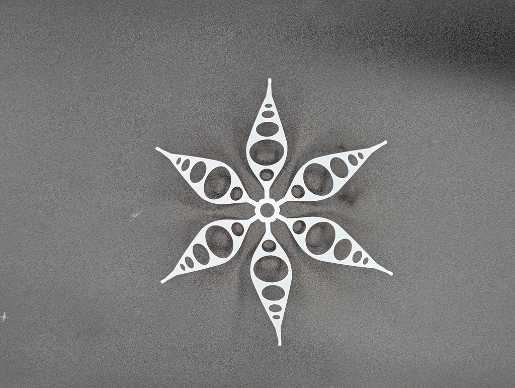 Гибкая рождественская игрушка для елки