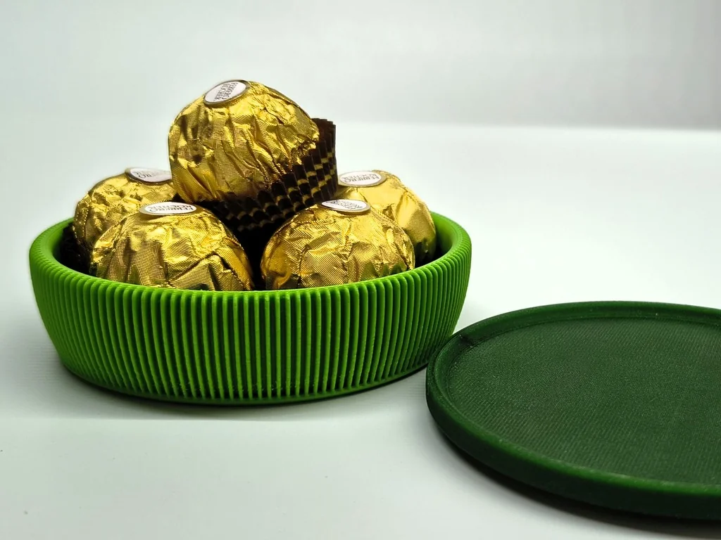 Чаша с подносом