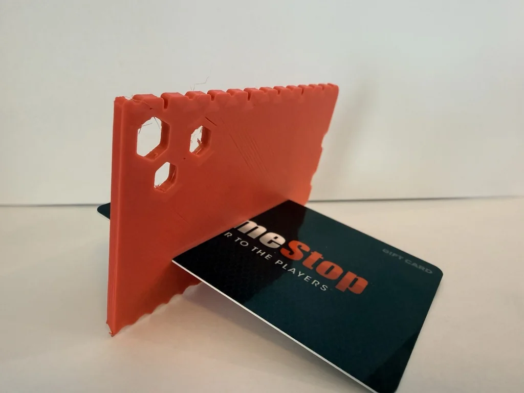 EdgeCard - Многофункциональный инструмент в формате кредитной карты