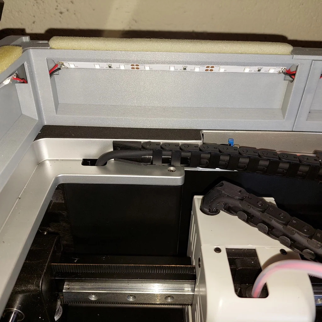 QIDI Q2 riser - LED освещение и инструменты