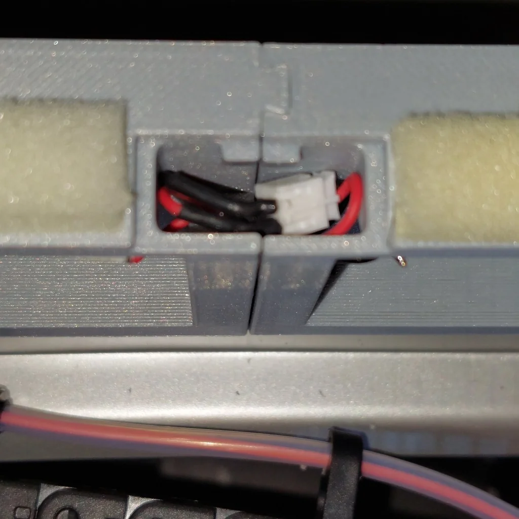 QIDI Q2 riser - LED освещение и инструменты