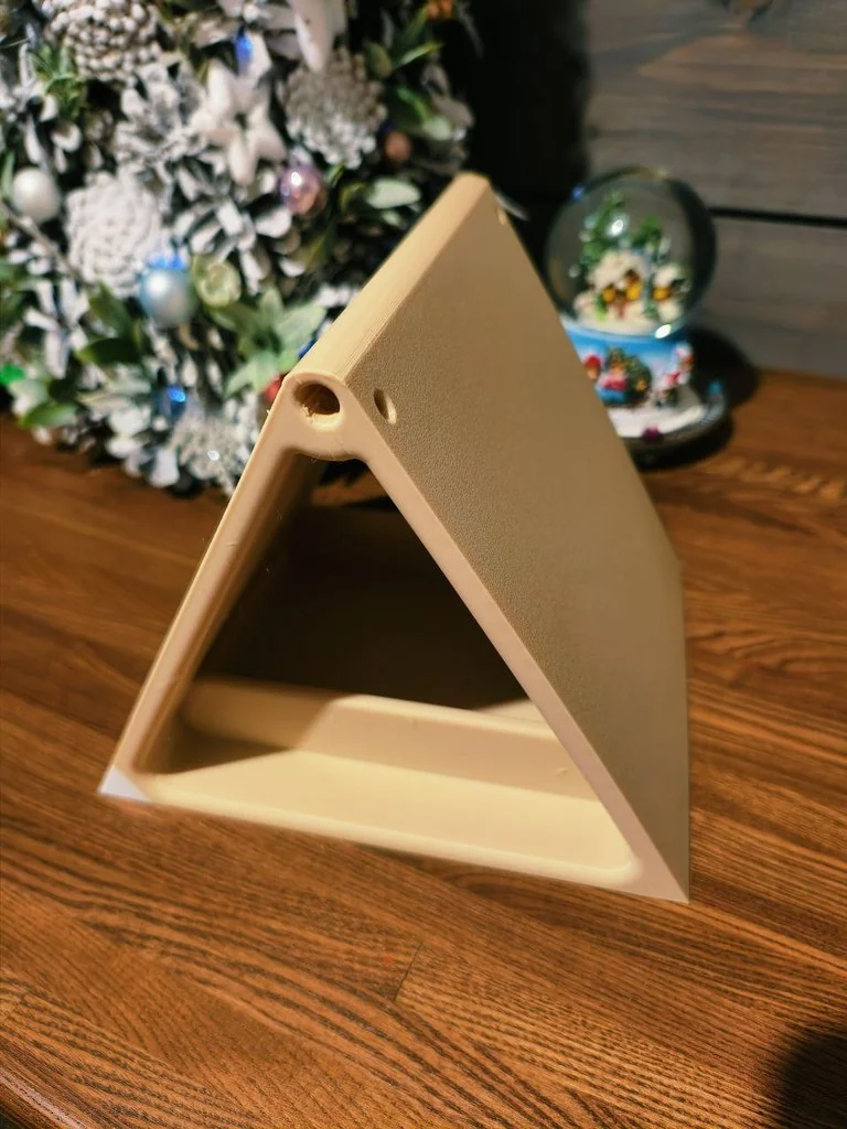 Кормушка для птиц "Треугольник"